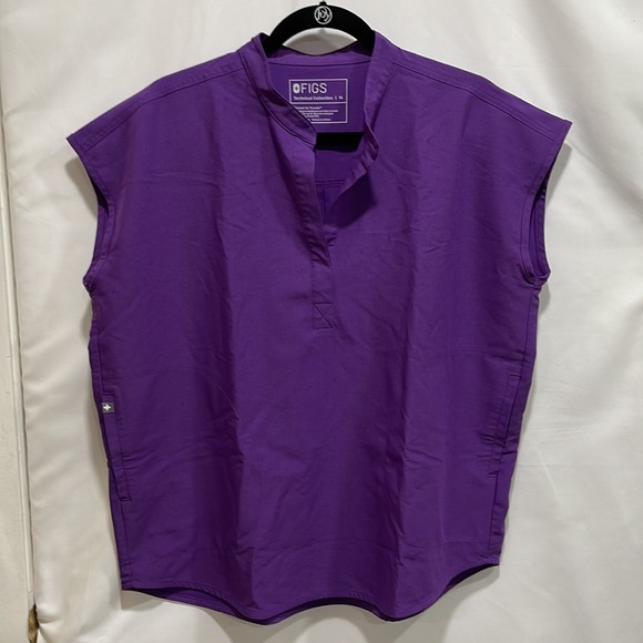 FIGS Rafaela Oversized Scrub Top in Violet Purple. Color No Longer Available. - Picture 3 of 5